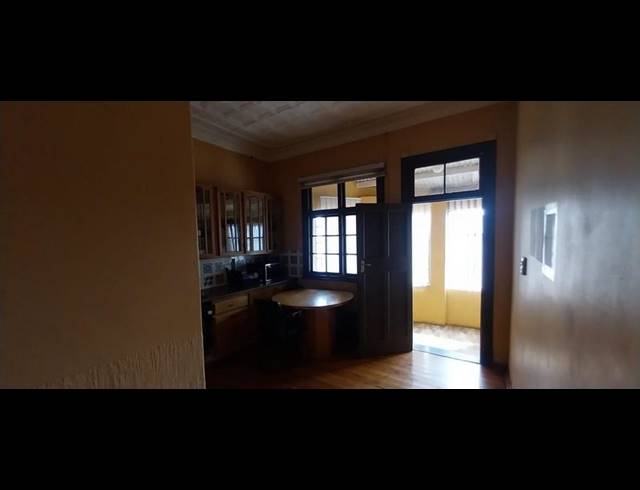 4 BEDROOM HOUSE FOR SALE IN KENSINGTON